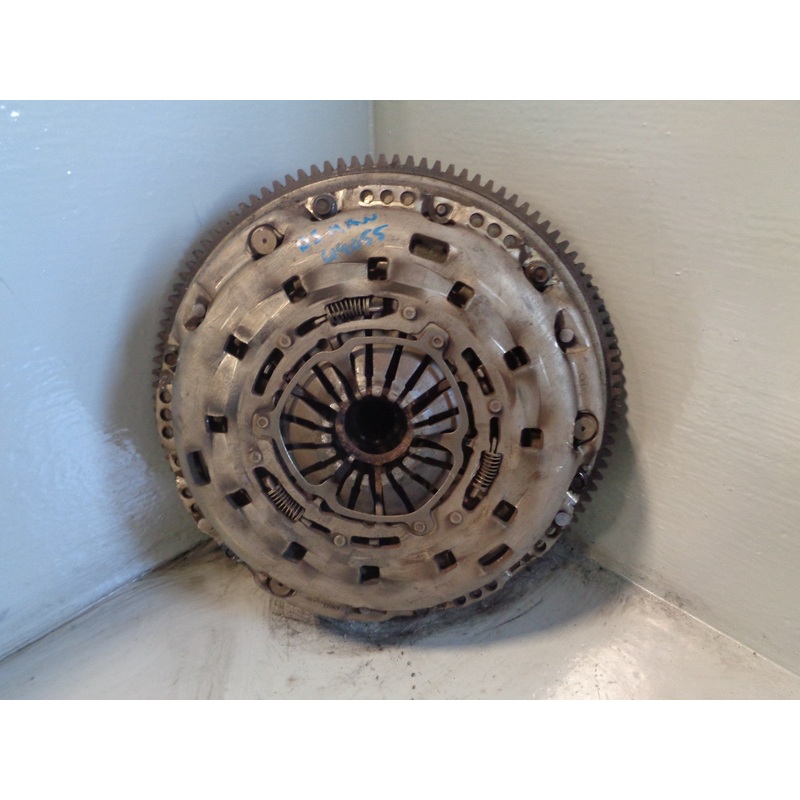 Discovery 3 Clutch Dual Mass Flywheel  2.7 TDV6 Land Rover 2004 to 2009 L19055