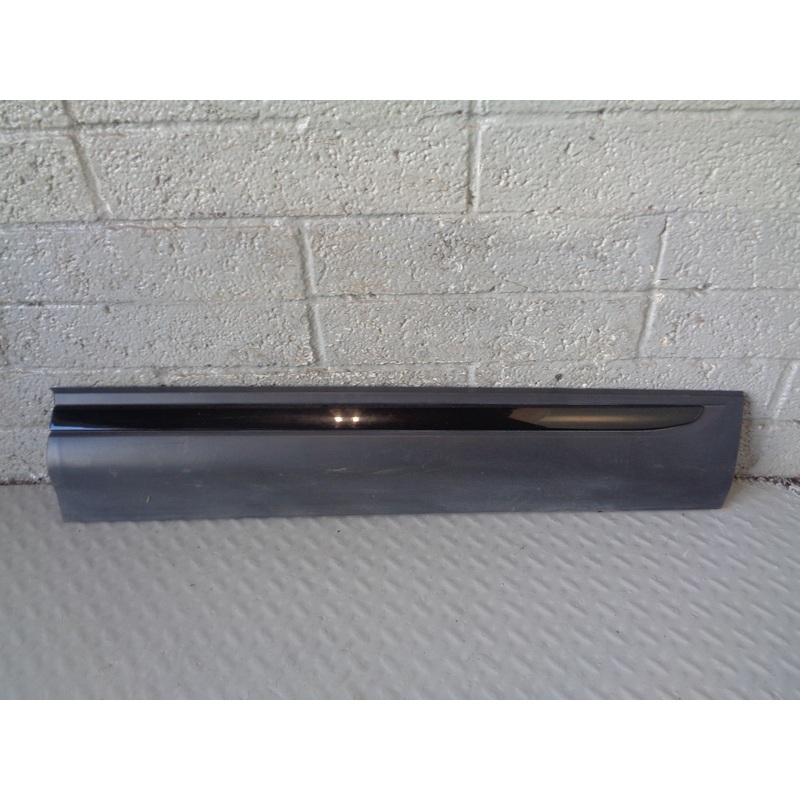 Range Rover Evoque Door Moulding Trim Off Side Front L538 2011 to 2018