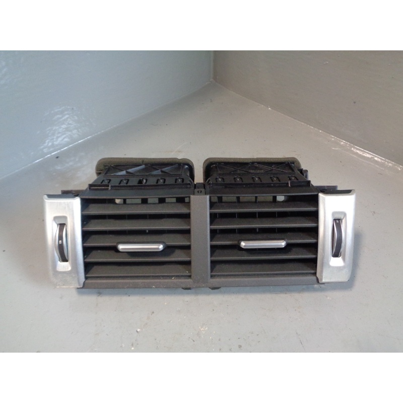 Range Rover Evoque Air Vents Dashboard Centre GJ32014L21AA 2011 to 2018