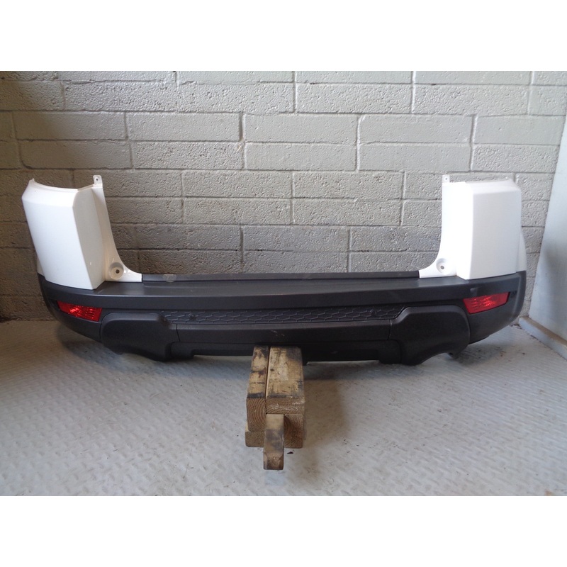 Range Rover Evoque Rear Bumper Fuji White 867 L538 2016