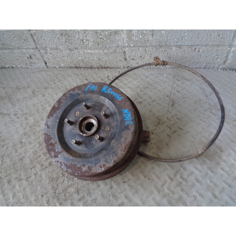 Freelander 1 Rear Hub Near Side Assembly Drum Shield 1998 to 2006 R30055