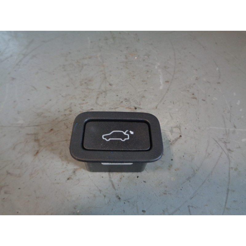 Range Rover Evoque Tailgate Switch AF63 10E998 AA 2016 to 2018 Land Rover
