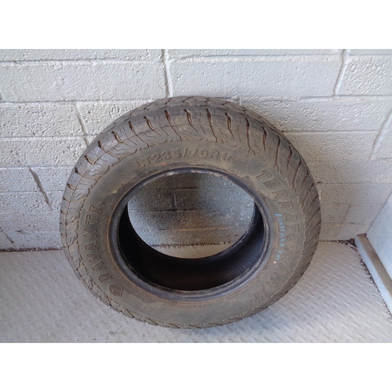Davanti Terratoura A/T Part Worn Tyre 235/70R16 7mm Tread 235 70 16 R12035D