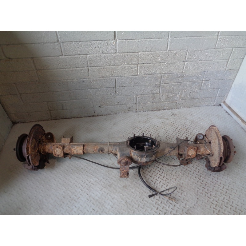 Discovery 1 Rear Axle Casing with Half Shafts Hubs 300TDi Land Rover