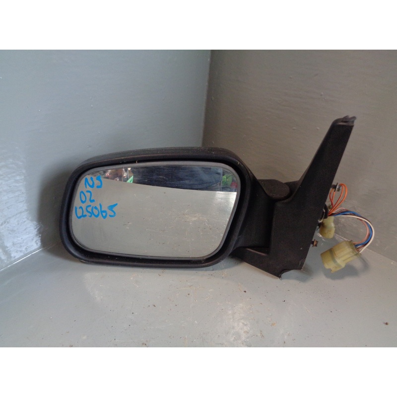 Discovery 2 Electric Mirror CRB110670 Near Side Land Rover 1998 to 2004 L25065