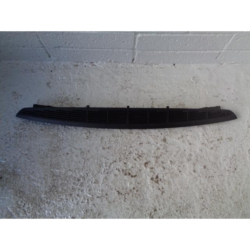 BMW 730d Rear Grille Parcel Self Vent F01 F02 7 Series 5146 9112718