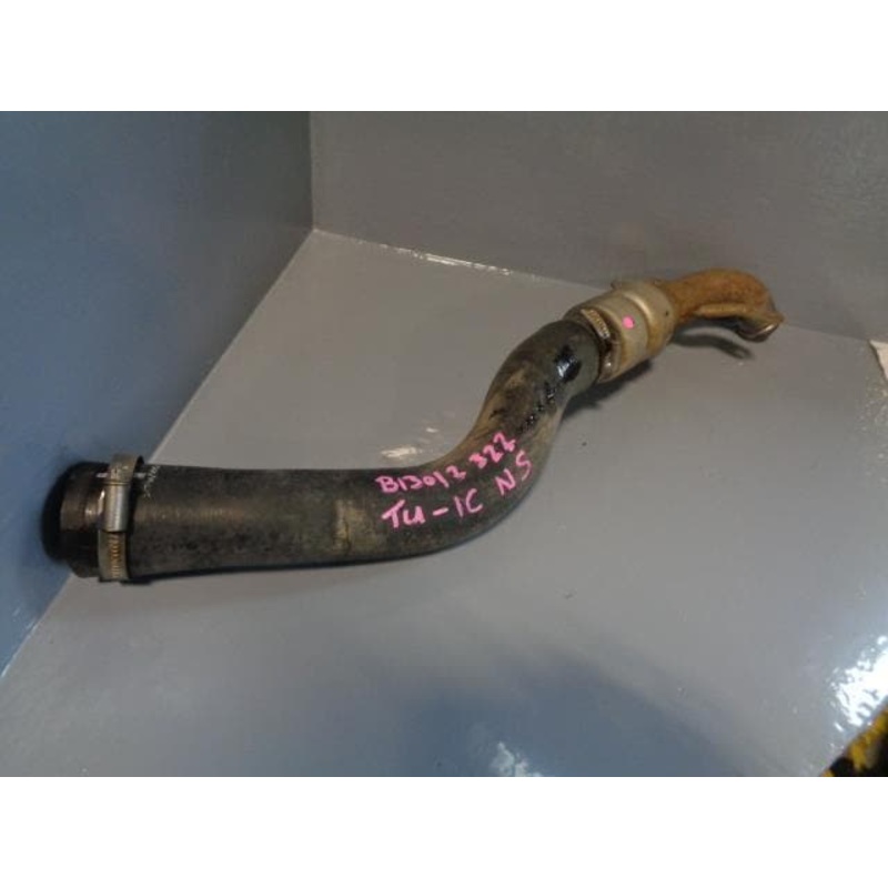 Boost Pipe Hose Range Rover L322 3.6 TDV8 Near Side B13012