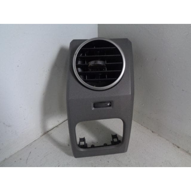 Discovery 3 Drivers Air Vent And Housing Dashboard Off Side Land Rover