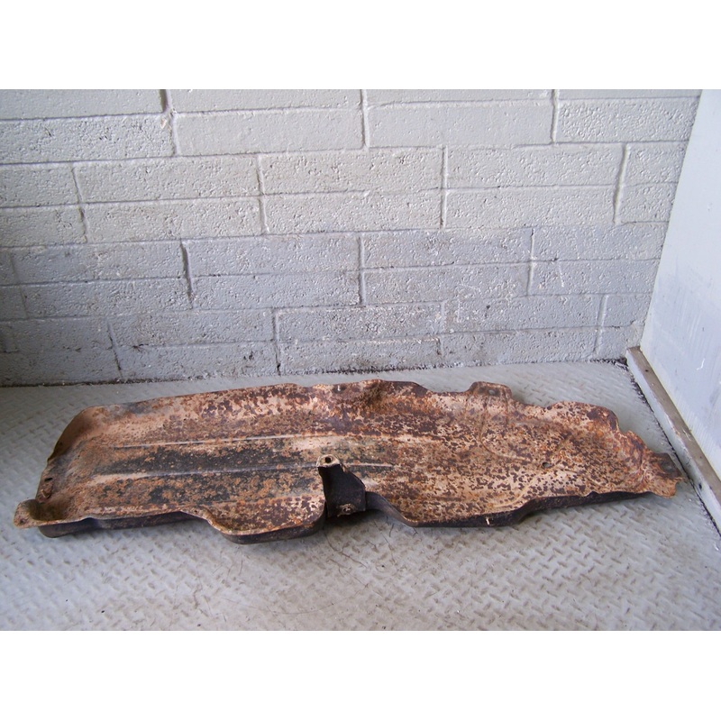 Discovery 3 Fuel Tank Guard LR015384 Land Rover 2004 to 2009 L04075