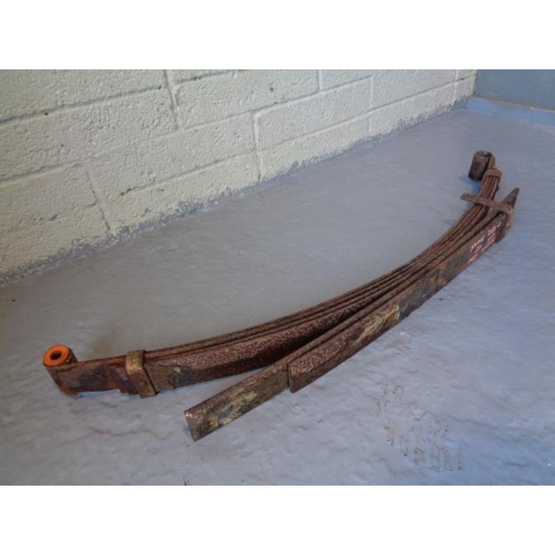 Mitsubishi L200 Leaf Springs Heavy Duty Rear Pair K50/K60/K70 2001 to 2006