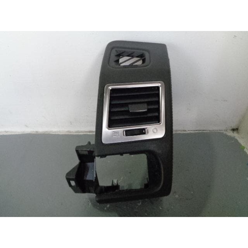 Range Rover Sport Off Side Vent Dashboard Surround Trim Ebony Black 2009 to 2012