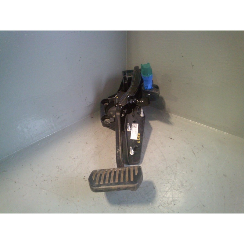 Discovery Sport Brake Pedal GJ32-2D094-DA L550 Land Rover 2014 to 2019