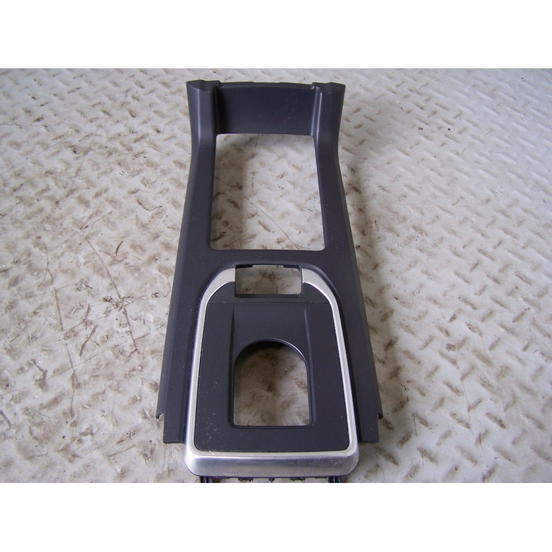 Discovery Sport Centre Console Trim FK72-045A66-E L550 2014 to 2019