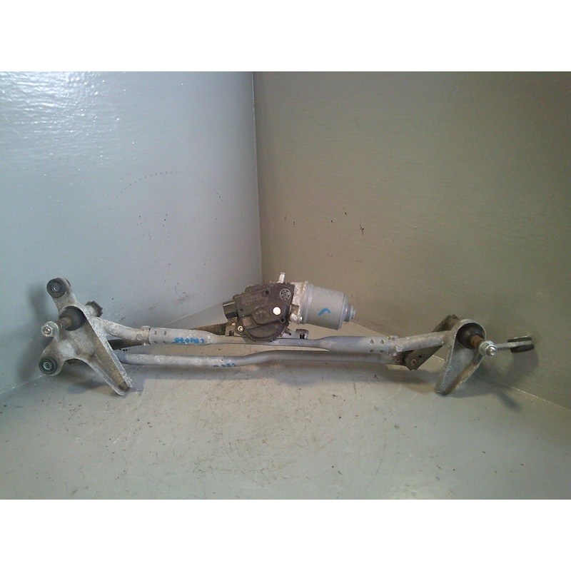 Discovery Sport Windscreen Wiper Motor and Linkage L550 Land Rover 2014 to 2019