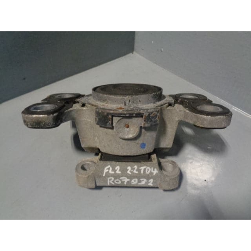 Freelander 2 TD4 Engine Mount Near Side 6G92-7M121 Land Rover 2006 to 2011