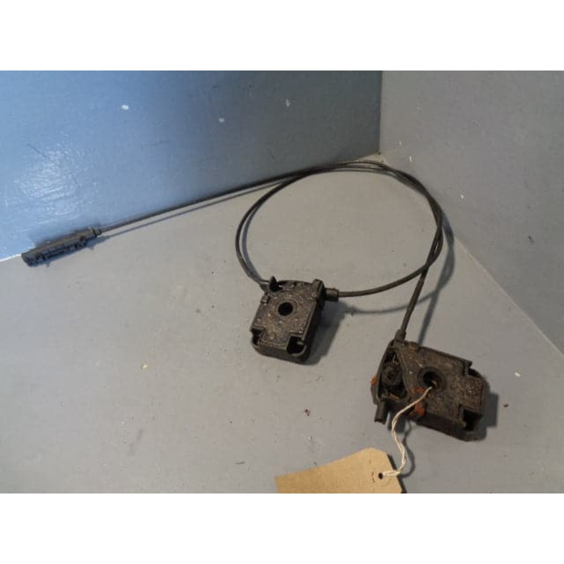 Range Rover L322 Bonnet Release Cable Catches Latch Assembly 2002 to 2009