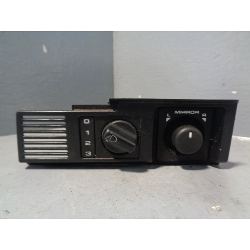 Discovery 2 Electric Mirror Switch Headlight Level Land Rover 1998 to 2004