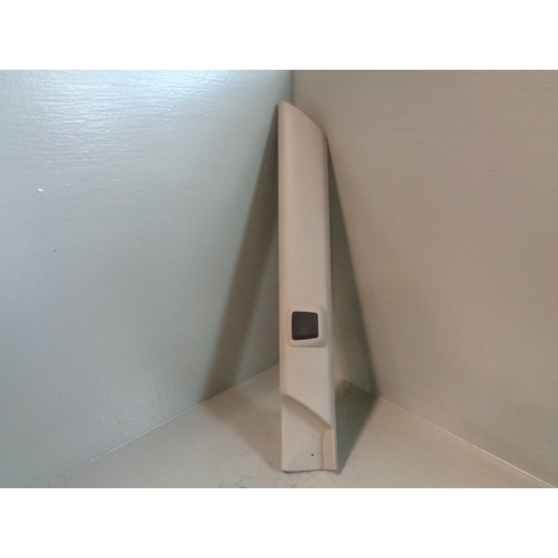 Discovery 2 Interior A Pillar Trim with Speaker Land Rover Near Side Front 1998 to 2004