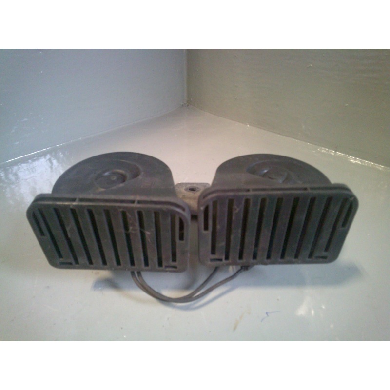 Discovery Sport Two Tone Horns Pair L550 Land Rover 2014 to 2019