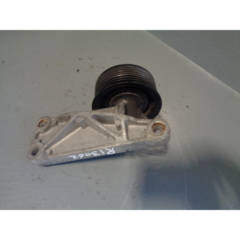 Discovery 2 TD5 or V8 Non ACE Removal Pulley Idler Land Rover 1998 to 2004