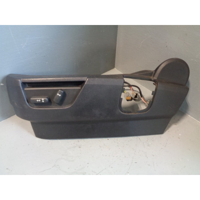 Discovery 3 Electric Seat Switch with Valance Black Drivers Near Side Front Land Rover