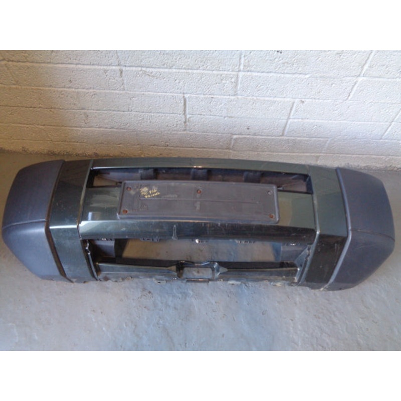 Discovery 3 Front Bumper in Tonga Green Land Rover 2004 to 2009 K10062