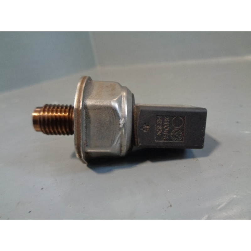 Discovery 3 Fuel Rail Sensor Diesel Range Rover Sport 0619022608 Land Rover