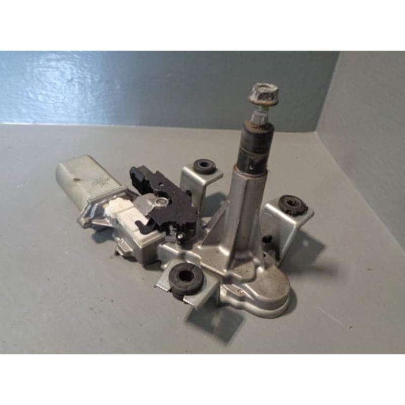 Discovery 3 Rear Wiper Motor Land Rover DLB500073 2004 to 2009