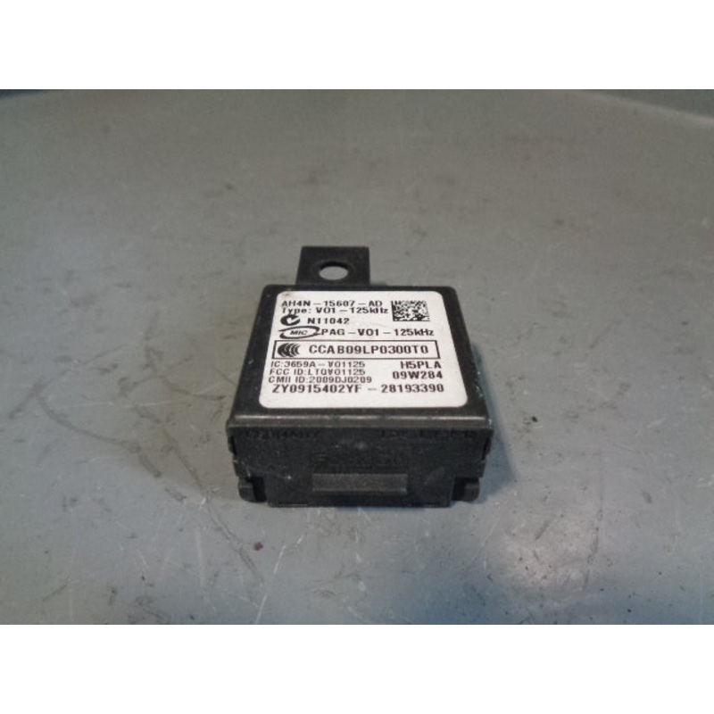 Discovery 4 Keyless Entry Antenna Module AH4N-15607-AD Land Rover 2009 to 2013