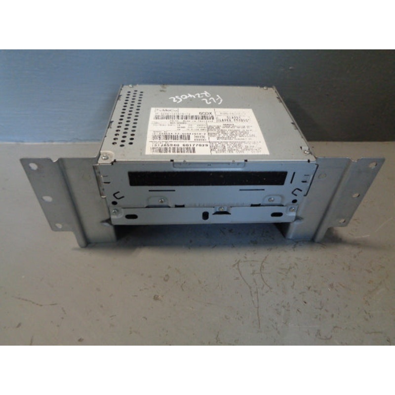 Freelander 2 CD Player 6 Disc 6G9N-14C230-TA Land Rover 2006 to 2011