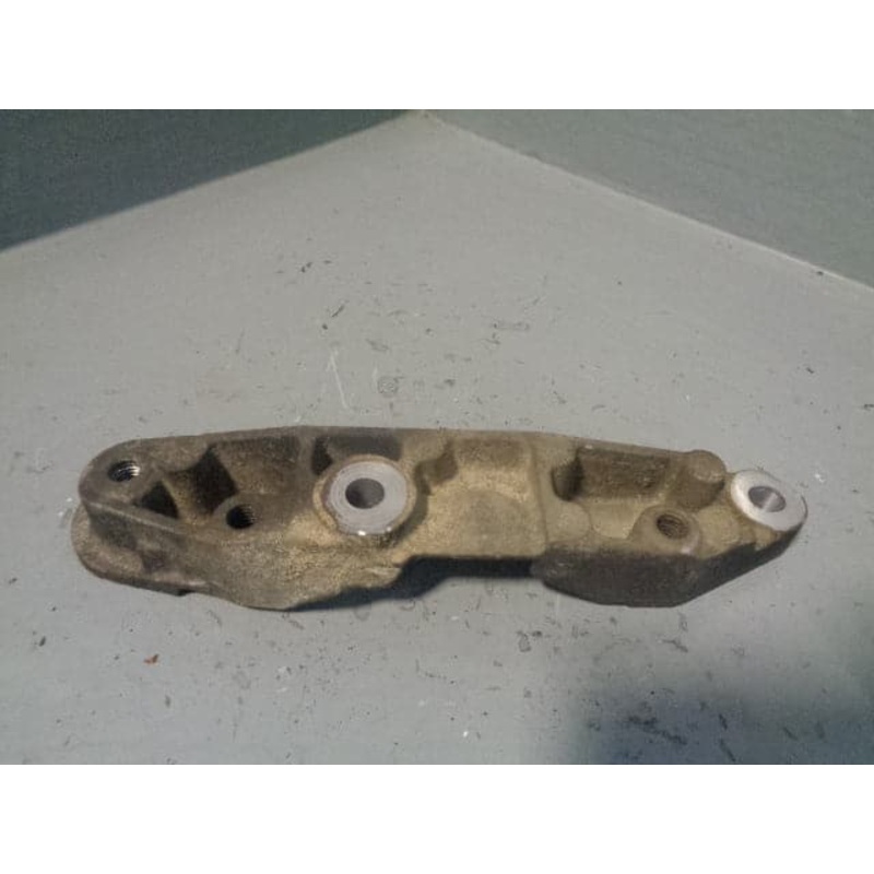 Air Con Compressor Bracket Discovery 3 Range Rover Sport 2.7 TDV6 Land Rover