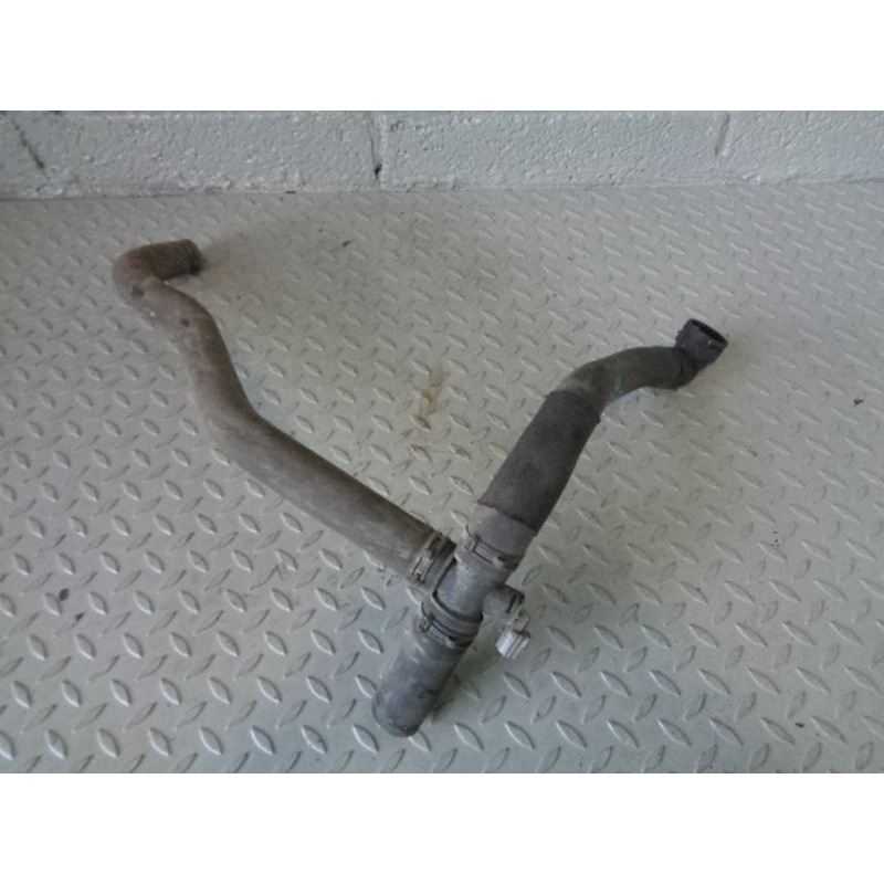 Discovery 3 Top Radiator Hose with Sensor 2.7 TDV6 Land Rover 2004 to 2009