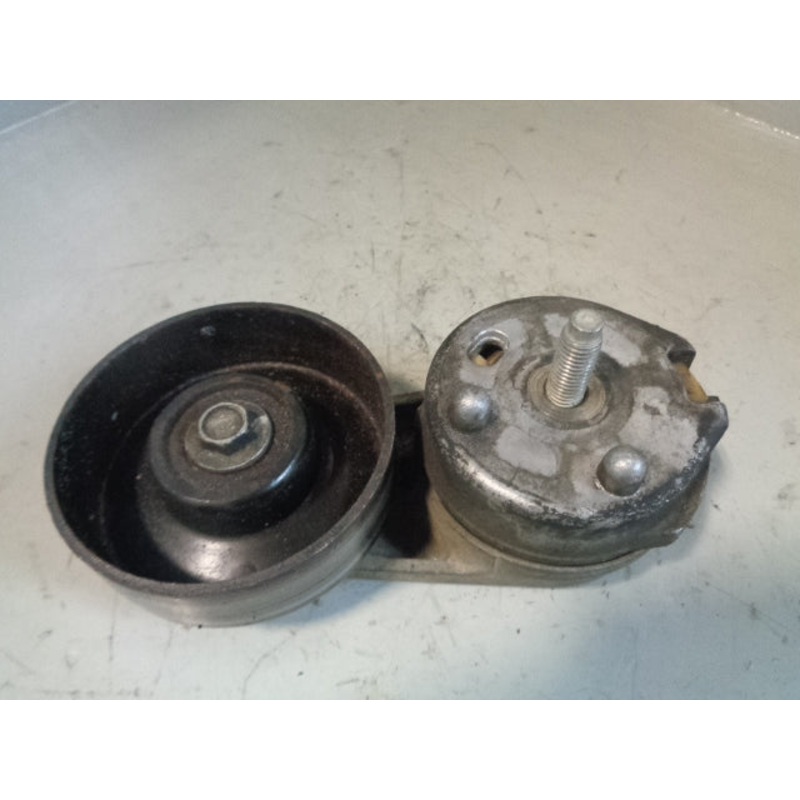 Discovery 4 Drive Belt Tensioner 3.0 SDV6 or TDV6 Land Rover 2009 to 2014