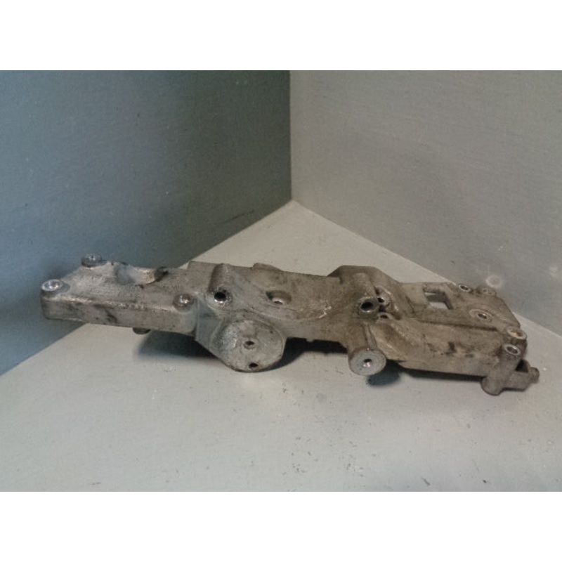 Freelander 2 Alternator Bracket 2.2 TD4 9661310080 Land Rover 2006 to 2011