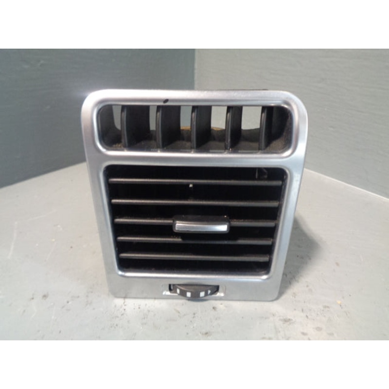 Range Rover Air Vent Near Side Front L322 JBD500270 Facelift 2005 to 2009