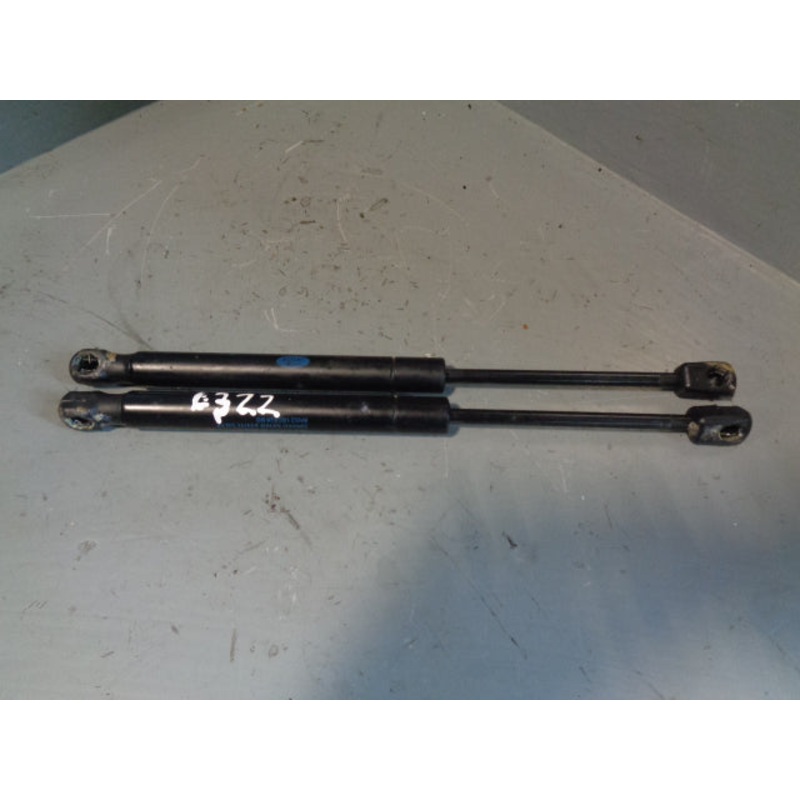 Range Rover Bonnet Lift Struts Gas Pair Of L322 2002 to 2009 Land Rover