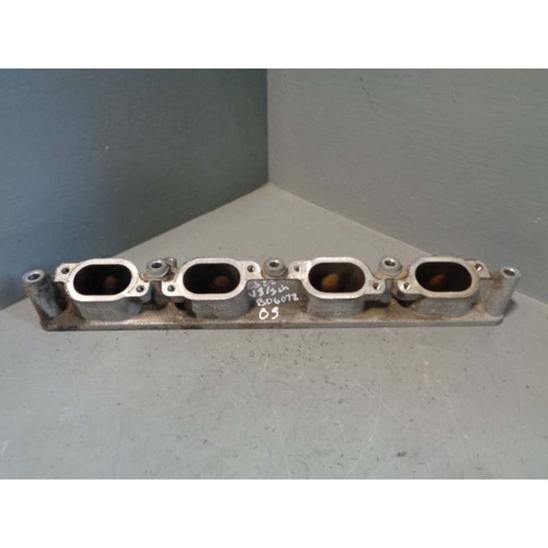 Range Rover Intake Manifold Air Adapter L322 4.2 V8 SC 4H33-6K638-AA Off Side