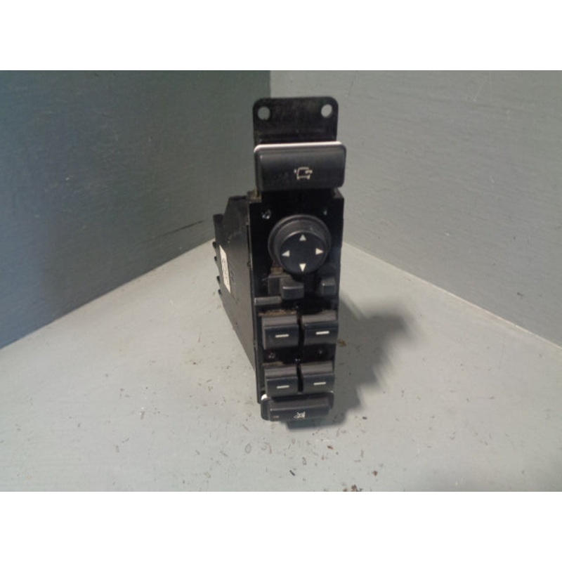 Range Rover L322 Window Switch Pack Off Side Front YUD000303PVA 2002 to 2010