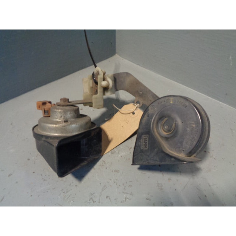 Discovery 3 Horns Pair Of Two Tone Range Rover Sport Land Rover 2004 to 2009