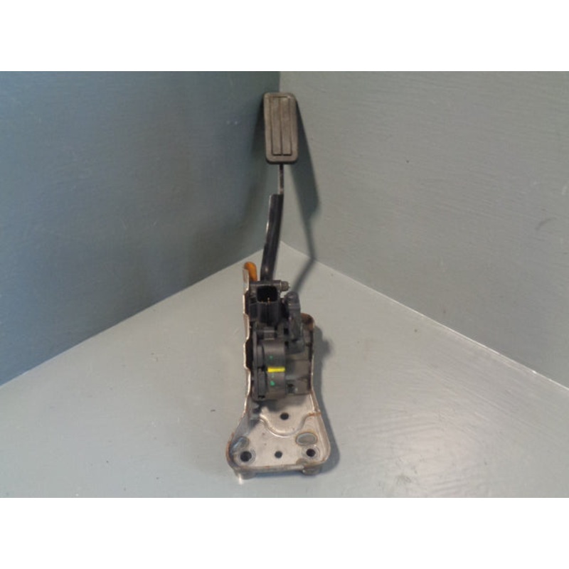 Throttle Accelerator Pedal SLC000061 Land Rover Discovery 3 Range Rover Sport