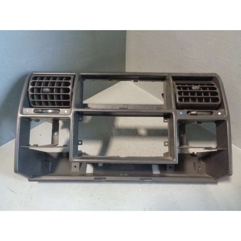 Discovery 2 Centre Air Vents Dashboard Panel Grey Land Rover 1998 to 2002