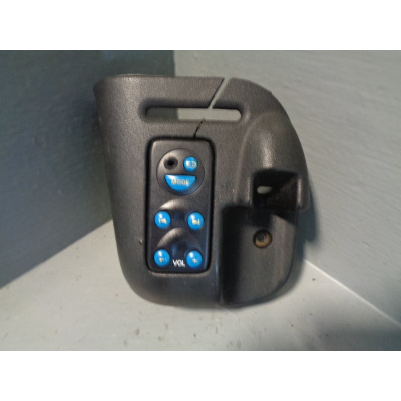 Discovery 2 Rear Volume Control Unit with Near Side Trim Land Rover 1998 to 2004