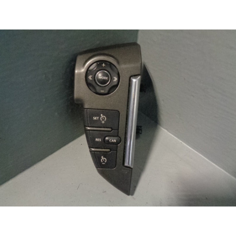 Discovery 4 Cruise Controls Steering Wheel AH22-13D767-BC Land Rover XXX