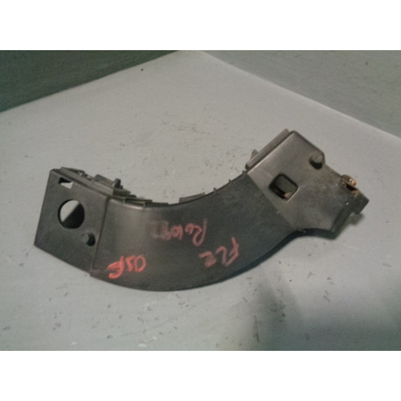 Freelander 2 Bumper Bracket Off Side Front LR002151 2006 to 2011 Land Rover