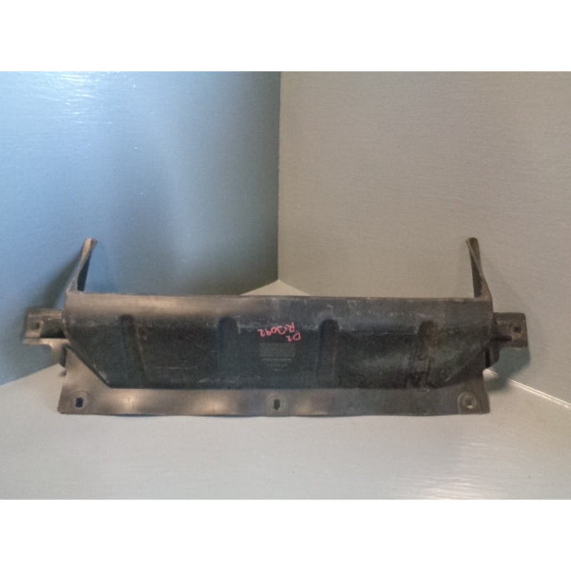 Discovery 2 Air Intake Duct Front Bumper DHN100130 Land Rover 1998 to 2004