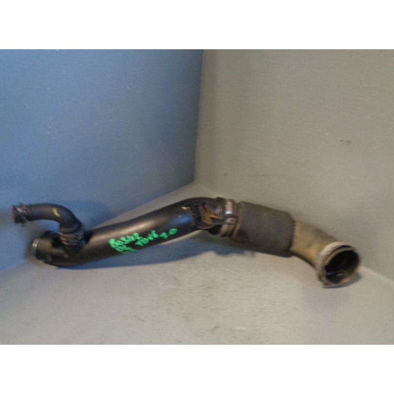 Discovery 4 Air Intake pipe AH22 9F876 BA L320 3.0 TDV6 Land Rover 2009 to 2013