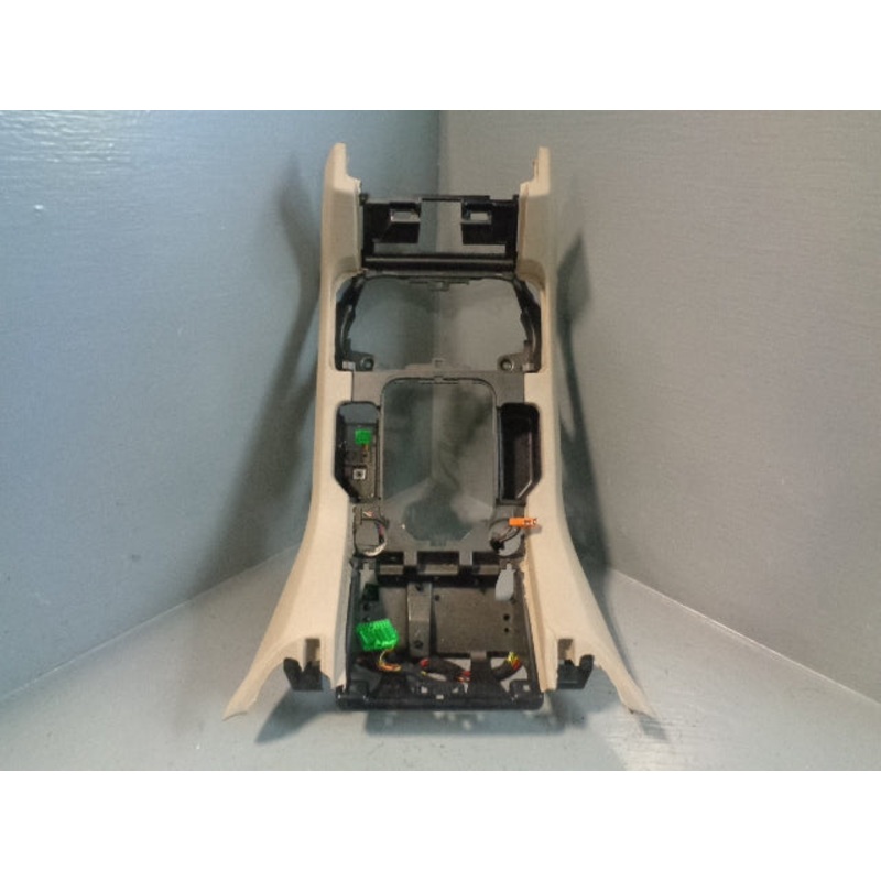 Discovery 4 Centre Console Front Assembly Beige Land Rover 2009 to 2016 B31102