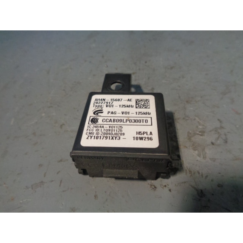 Discovery 4 Keyless Entry Antenna Module AH4N-15607-AE Land Rover 2009 to 2013