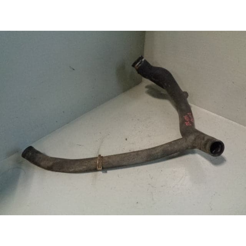 Discovery 2 Top Radiator Hose with Bleed Screw 2.5 TD5 Land Rover 1998 to 2004