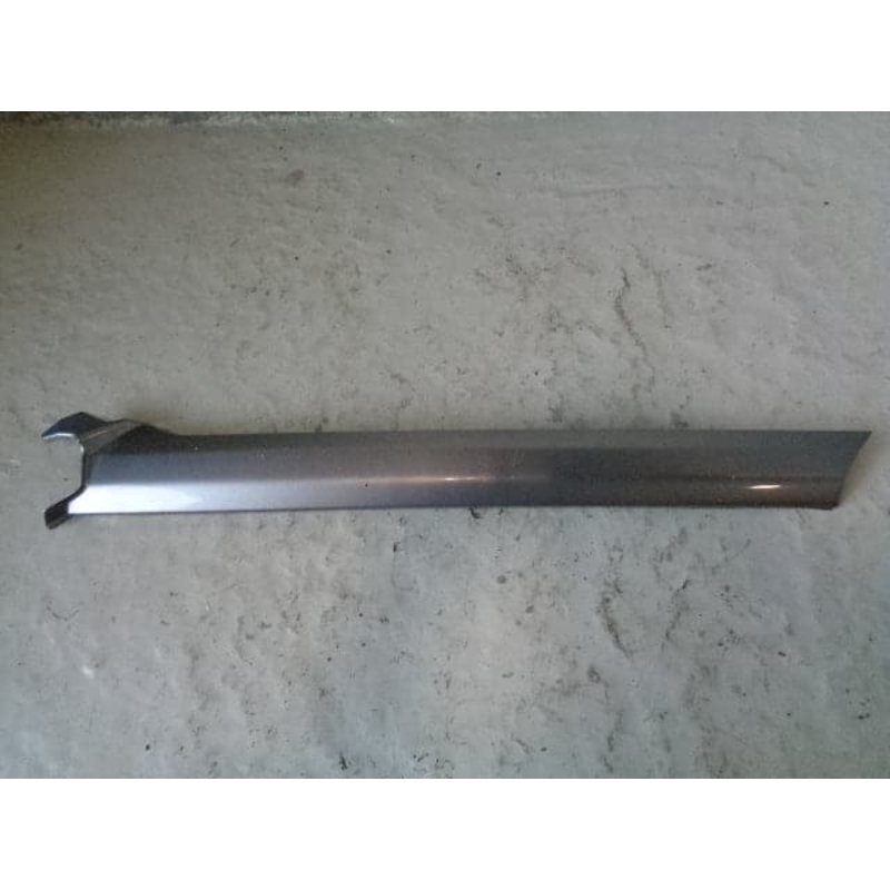 Discovery 3 A Pillar Trim Cover External Off Side Stornoway Grey Land Rover